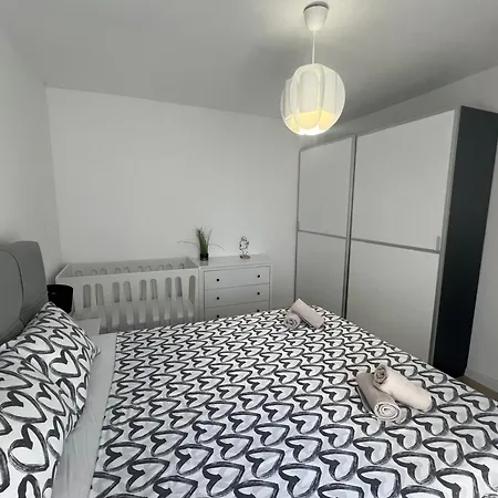 Apartment Greta's Self-check In Zadar