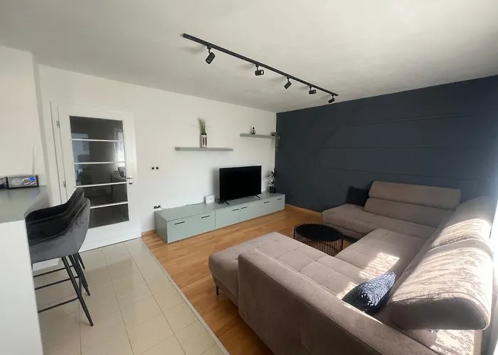 Daire Greta's Self-check In *