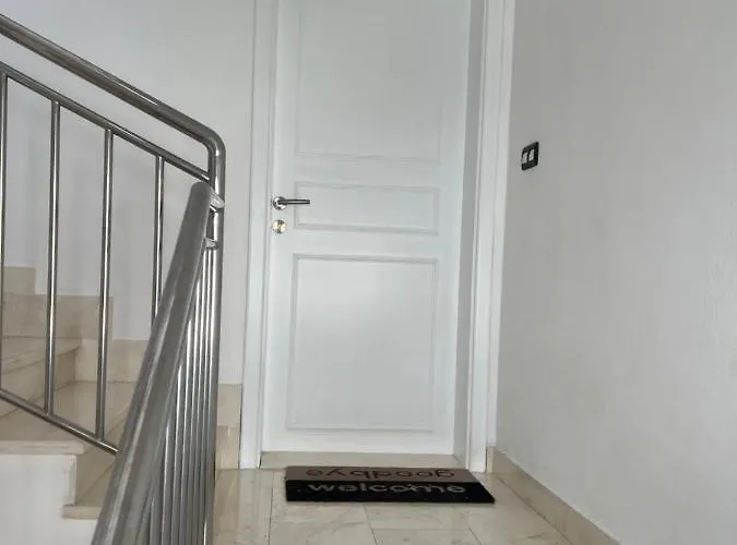 Daire Greta's Self-check In